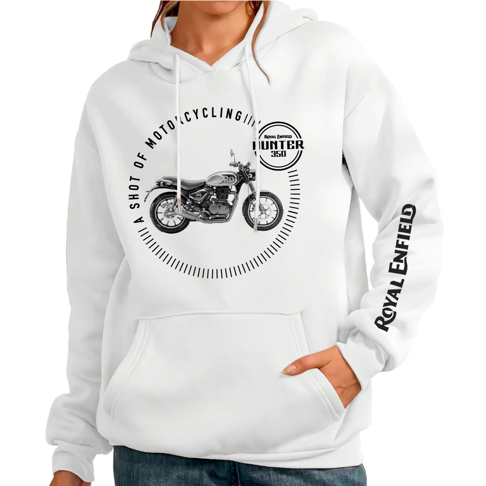 Hunter 350 black - A shot of motorcycling